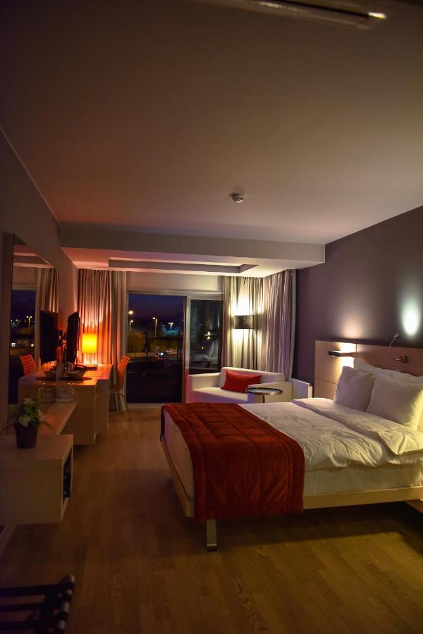 Denizati Plus Hotel อิสตันบูล ภายนอก รูปภาพ